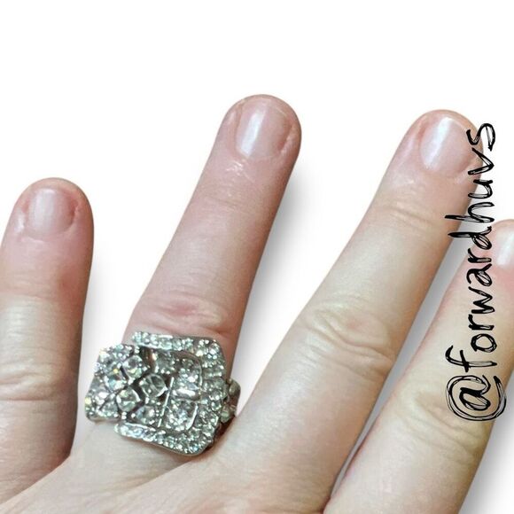 Bundle Sale 3 for $15 | Z Gallerie Callisto Crystal Stretch Ring Size 6.5 - 8 - Picture 4 of 8